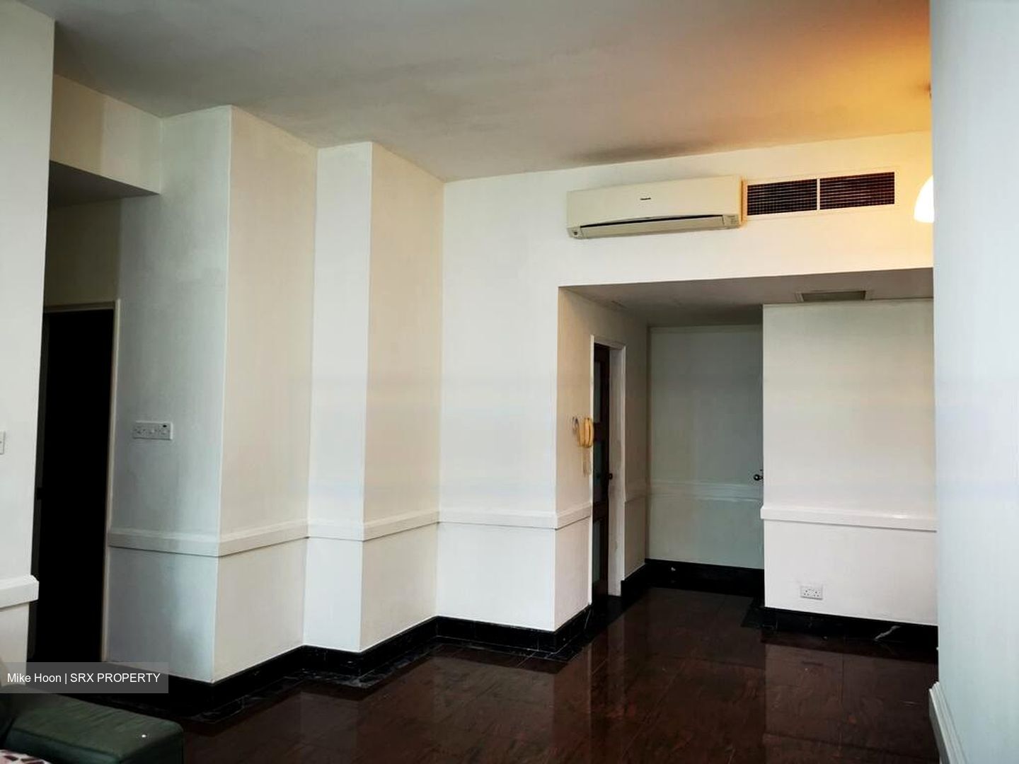 Landbay Condominium (D16), Condominium #606890391